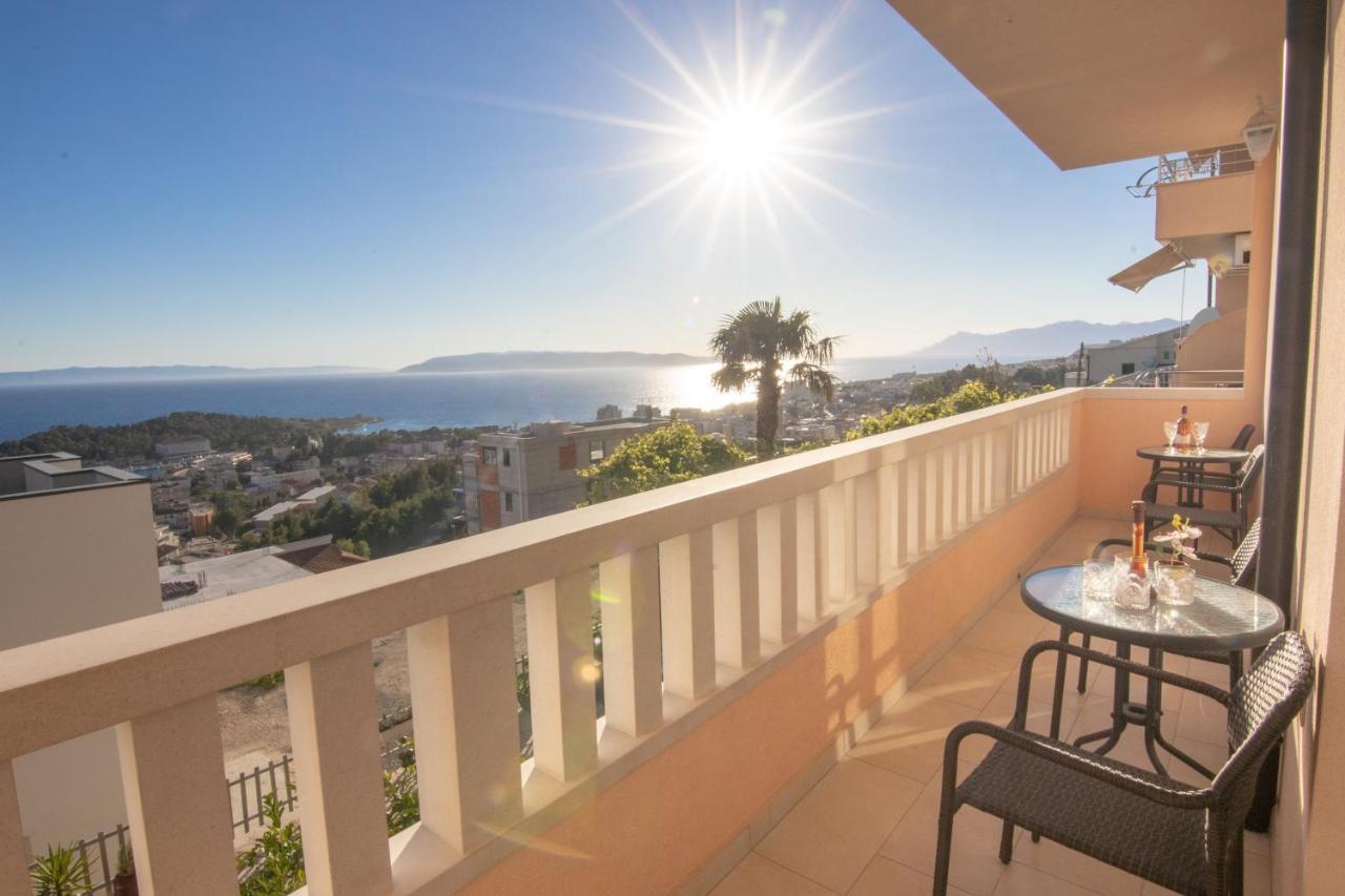 Apartment Dany - Free Beach Parking Makarska Eksteriør bilde