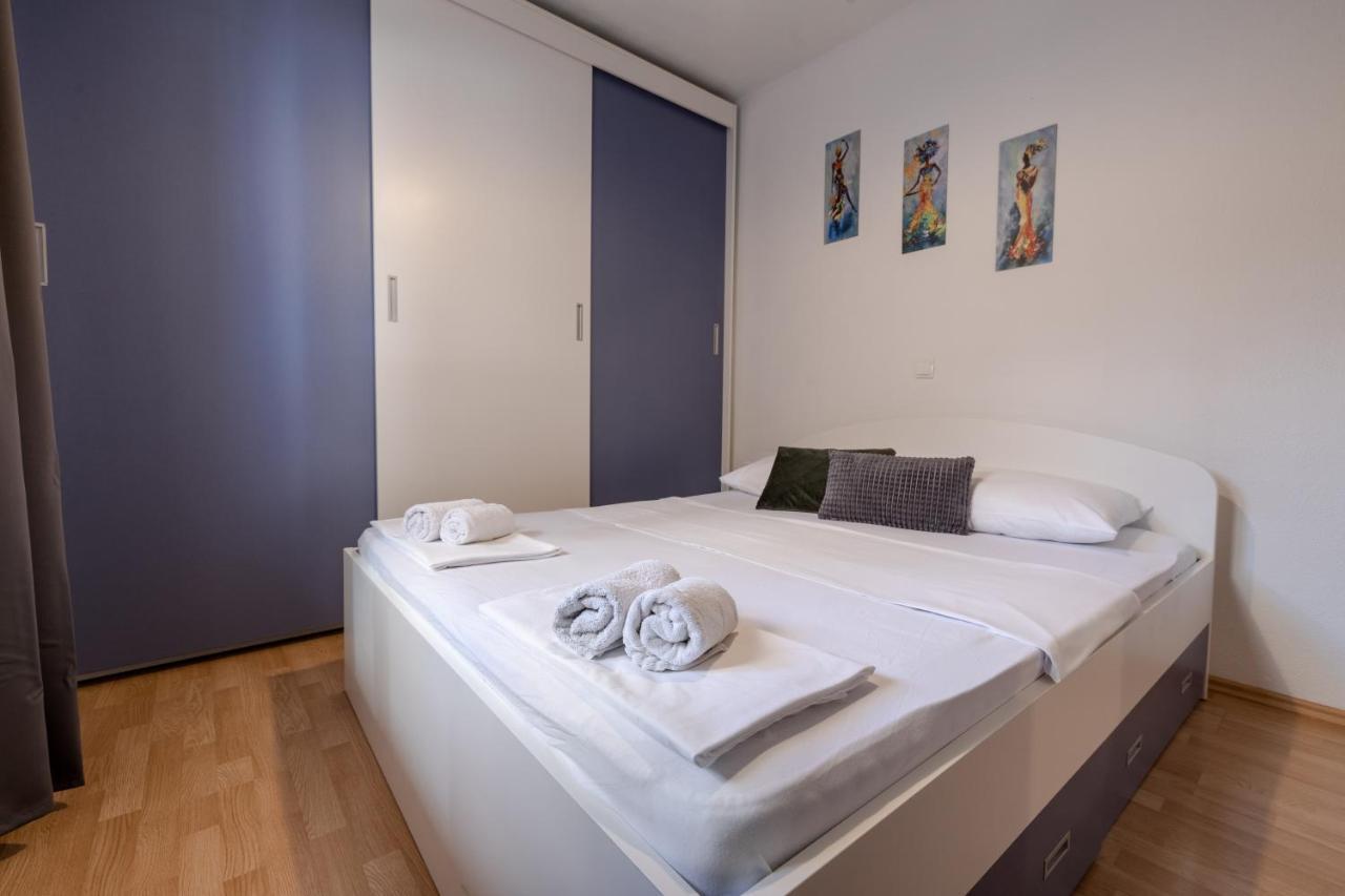 Apartment Dany - Free Beach Parking Makarska Eksteriør bilde
